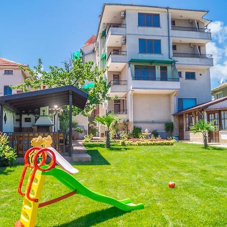 Chrystal Guest House Obzor Bagian luar foto