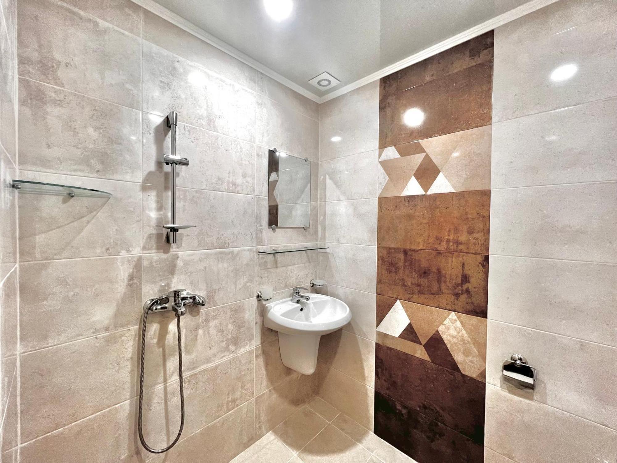 Chrystal Guest House Obzor Ruang foto